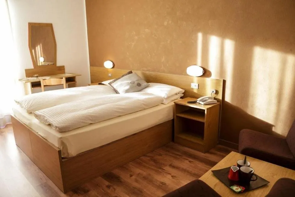 Hotel Rustichella Cataeggio